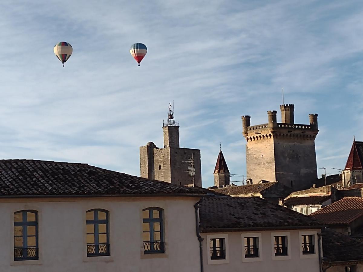 Appartamento Au Gré Du Voyage Uzès Esterno foto