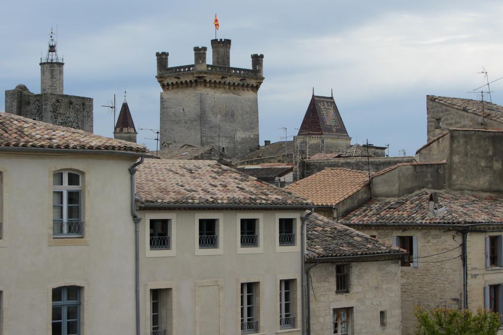 Appartamento Au Gré Du Voyage Uzès Esterno foto